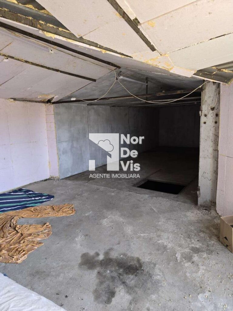 garaj spre vanzare